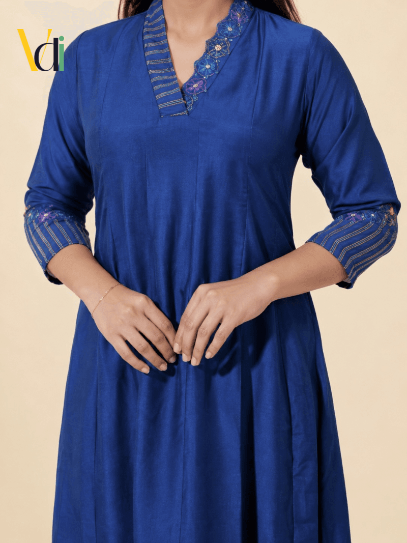 Neela Vaan Co-Ord Set — alternate view